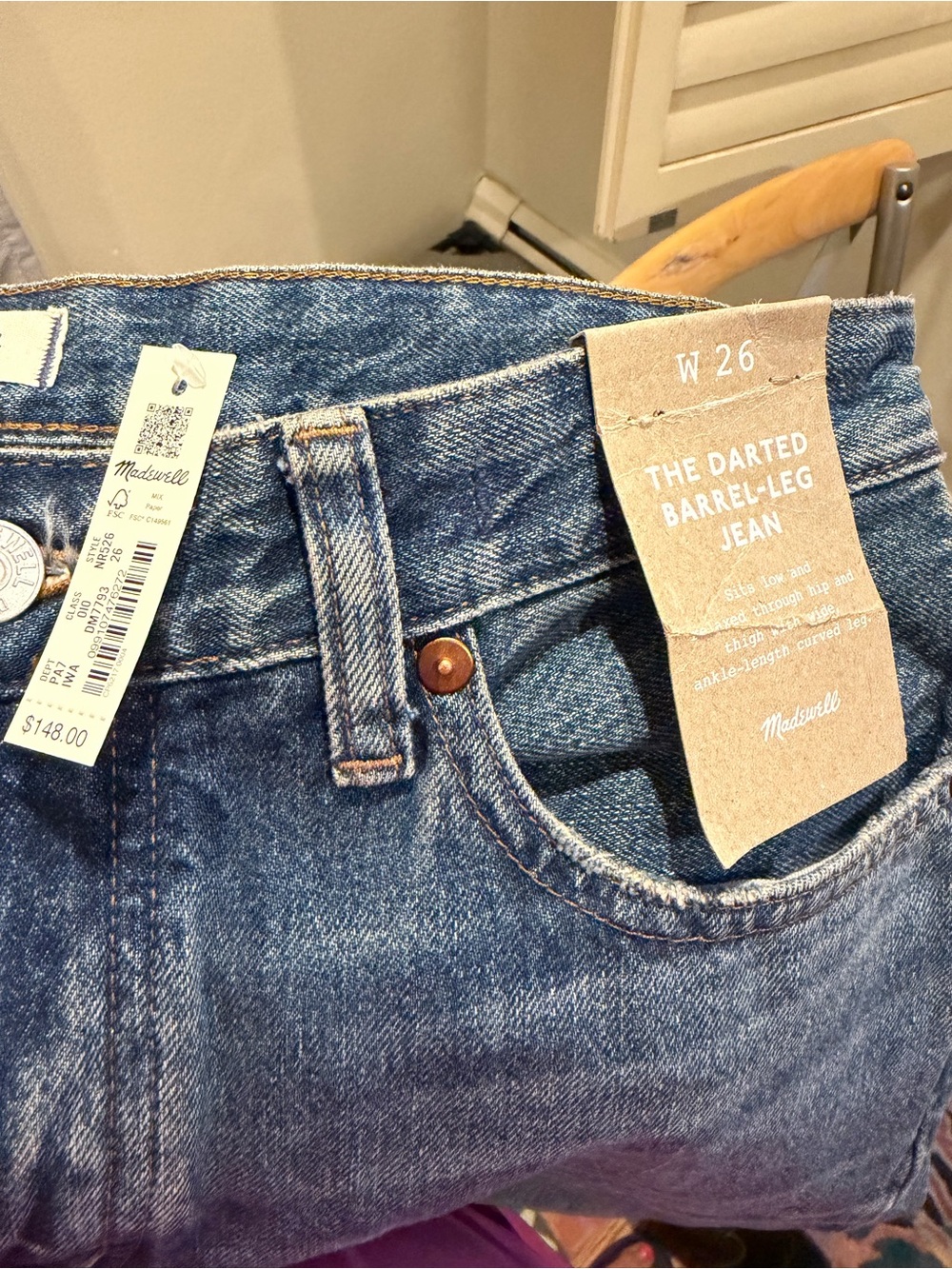 Madewell Women's Medium Blue Darted Barrel-Leg Jeans NWT - Picture 4 of 7
